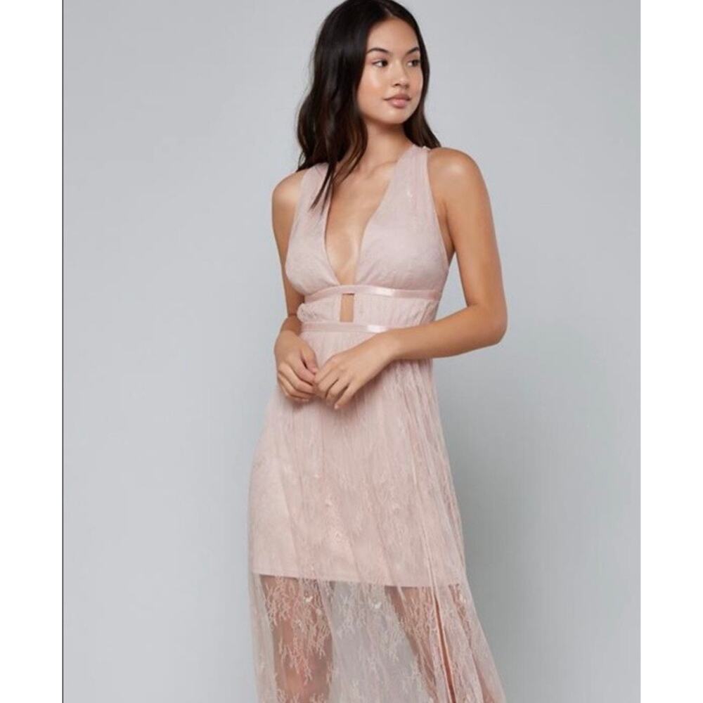 BEBE LACE DRESS Pink Flowy Maxi Crisscross Back Sheer Overlay Size XS Elegant